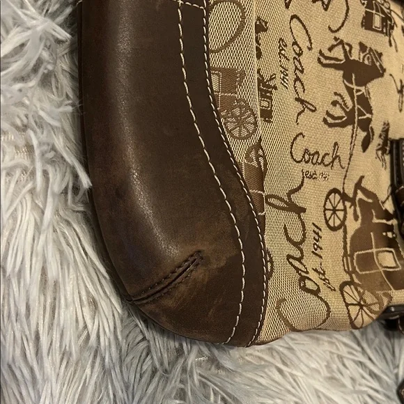 Coach Vintage Y2K Crossbody Bag - Picture 5 of 12